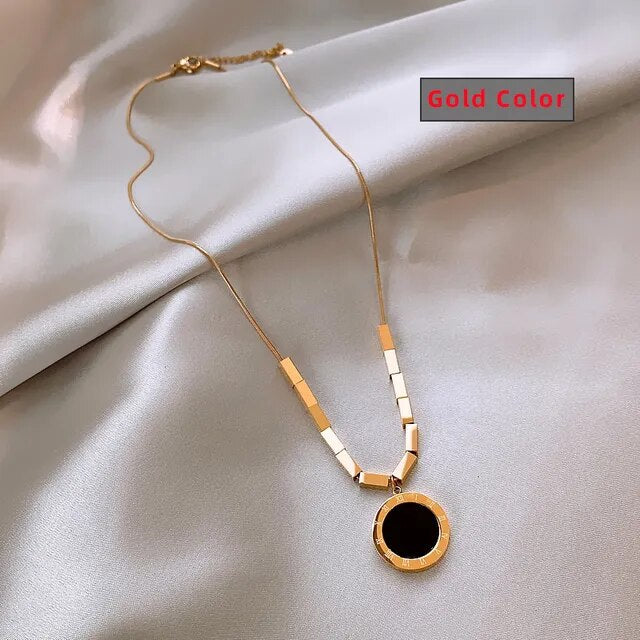 Classic Fashion Stainless Steel Roman Digital Wafer Pendant Necklace 2023 Fashion Jewelry Christmas Party Women's Sexy Necklace